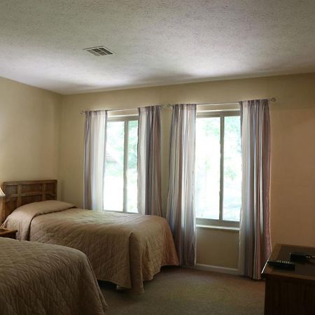 Cheat Lake Resort Morgantown Exterior photo